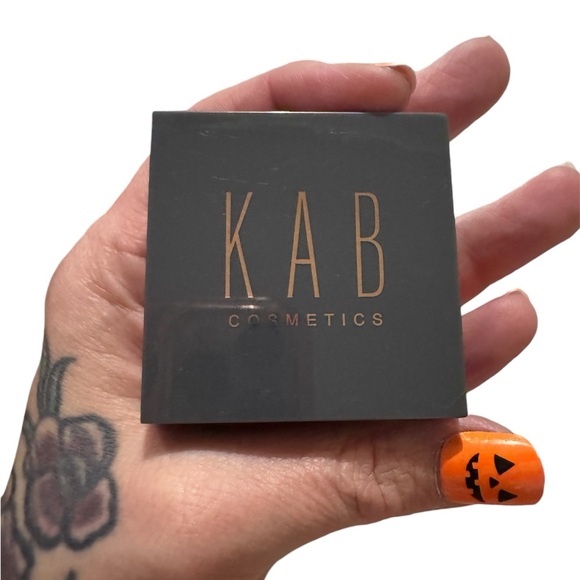 Makeup - Picture 7 of 10